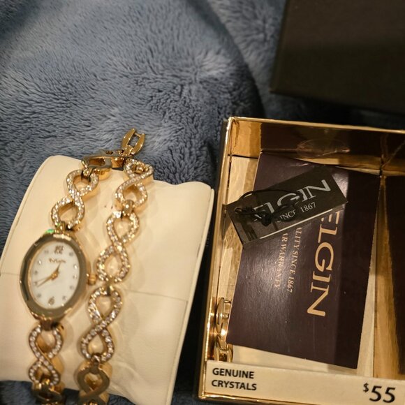Elgin Genuine crystal gold oval watch & bracelet set - Picture 7 of 7